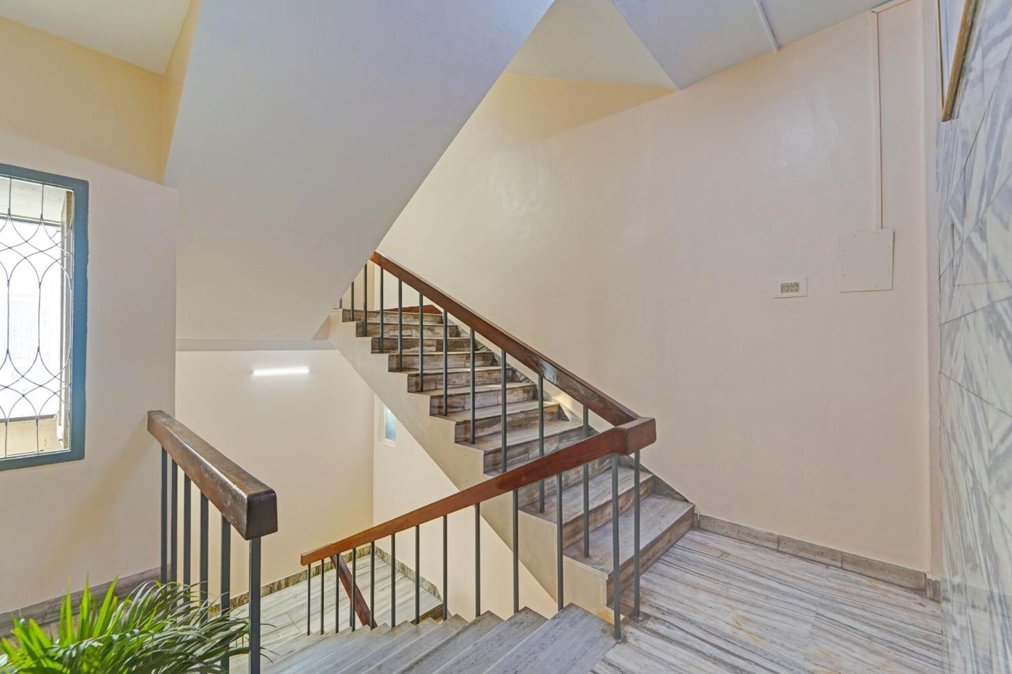 Super Townhouse G Silver Hotels Mount Road Τσενάι Εξωτερικό φωτογραφία